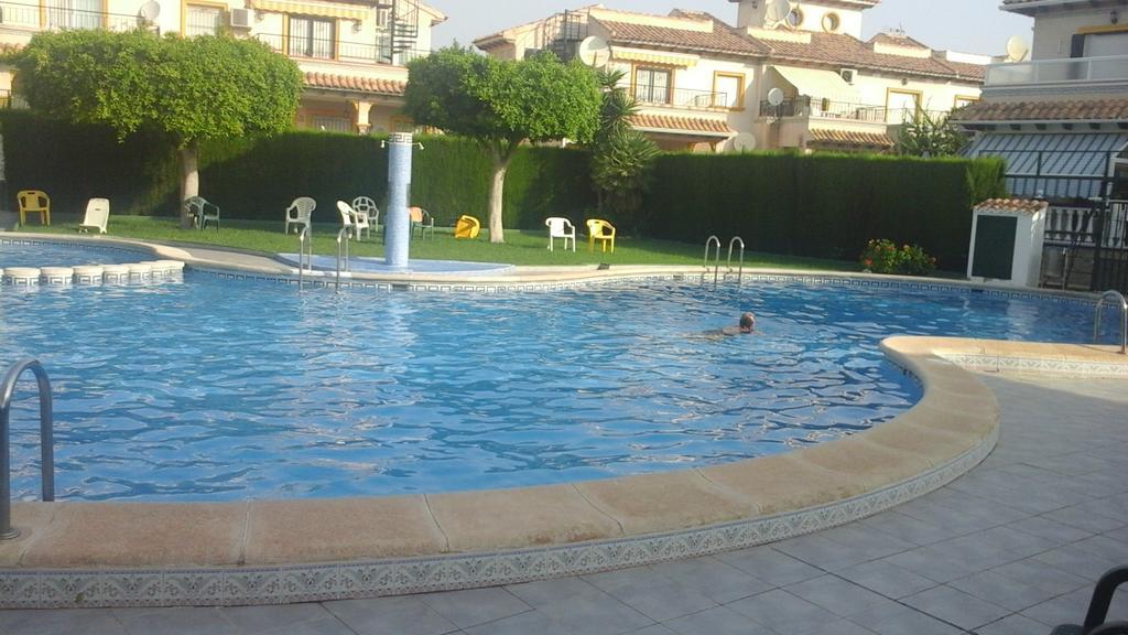 Holiday Home Torre De Pisa Torrevieja Luaran gambar